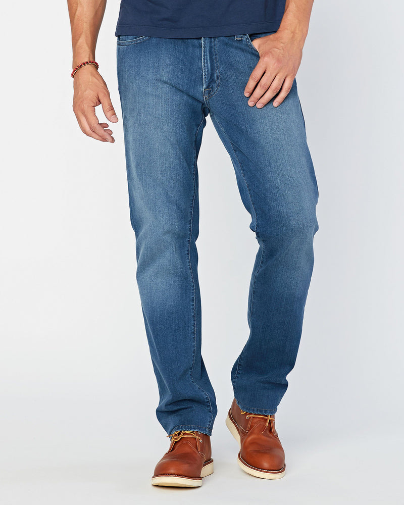 11 Classic Fit Merced Soft 30 – Agave Denim
