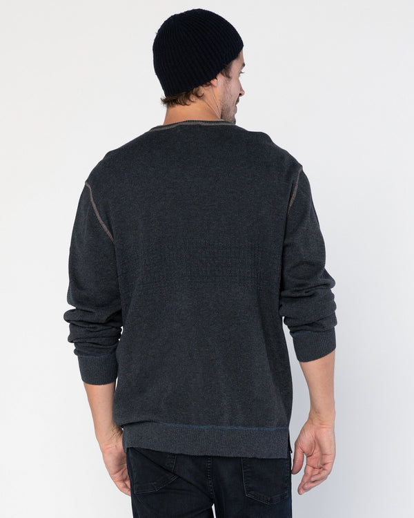 Gallant Double-Knit Vee