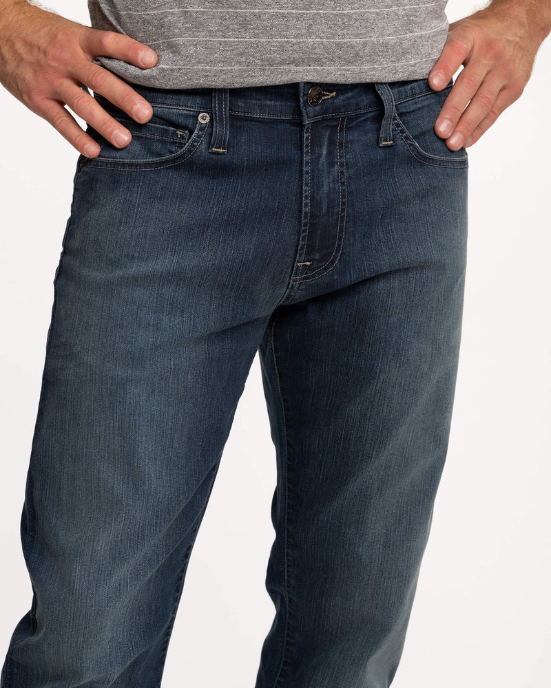 No. 11 Classic Fit Breakwater Flex